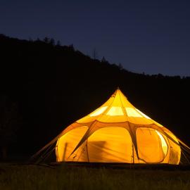 Old Mill Glamp、Kozovのホテル