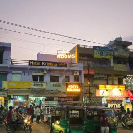 Hotel Krishna, hotel em Wānkāner
