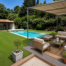 Villa with Pool & Pool House