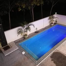 Baan Rom Yen Pool Villa Koh Lanta, hotel in Ban Ai Dao