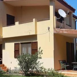 Villa GIUNY, hotell i Solanas
