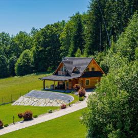 Zielone Wzgórze - Domek pod lasem z widokiem na Gorce, hotel a Mszana Dolna