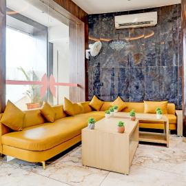 Hotel O World View, hotel a Surat