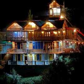 Laida Holiday Homestay-DBR Wooden Cottage