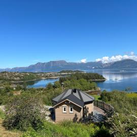 Bungalow by Sognefjorden, hotel em Gulen