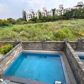 Nidhi 3bhk luxury villa with private pool, hotel in Lonavala