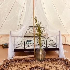 Virtsu में, होटल Private Sunset Luxury Tent at Virtsu