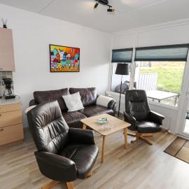 Renoveret Ferielejlighed Til 2 Voksne Sj3132, hotel in Henne Strand