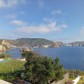 AzzurroMare Ponza Rooms Sea View by Caseaponza it, Hotel in Ponza