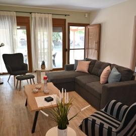 Evros nest by Eva&Viki, hotell sihtkohas Kornofoleá