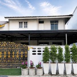 Triple T House