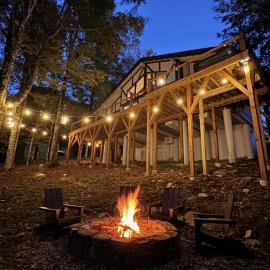 Modern Chalet Hot Tub Game Loft 1 Mi to Skiing