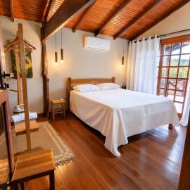 LUAR DO MIRANTE ,casa com AR p temporada piscina aquecida hidro dentro da cidade, hotel in Pirenópolis