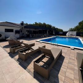 Villa ZANS โรงแรมในGradačac