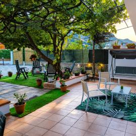 "Sea Holiday Home" casa con giardino privato, gazebo e relax a due passi del mare di scopello cala mazzo di sciacca, hotelli kohteessa Scopello