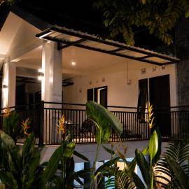 Mawun Homestay, hotel in Selong Belanak