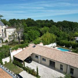 Maison Architecte de 250m2 tout confort avec piscine, climatisation aux portes de Bordeaux
