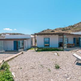 Villa Hera by Milos Concierge, ξενοδοχείο στα Μαντράκια