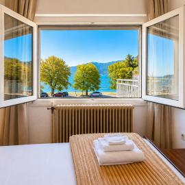 Lake view apartment