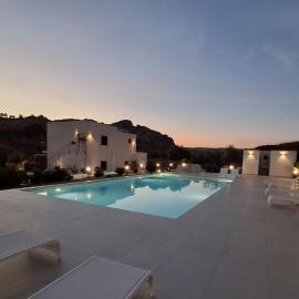 ACQUA PETRA Pool Villa & Suites