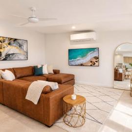 Beachfront Pet-Friendly Home with Pool & Studio Apt in Townsville