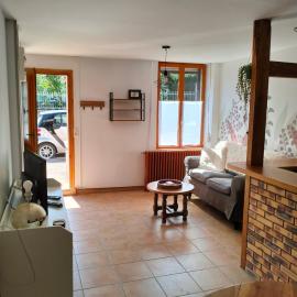 Appartement au coeur de saulieu, hotel u gradu Saulieu