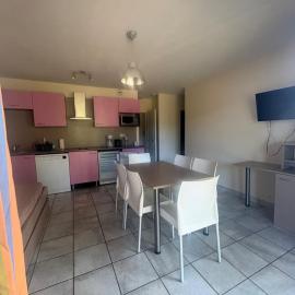 Chalet gris 4, hotel in Chaveignes