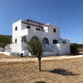 Casa di Ricci Paros: Dhragoulás şehrinde bir otel