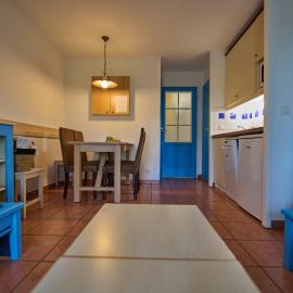 Ravissant Appartement 32m2 dans les pins, domaine du GOLF, entre lac et océan, piste cyclable, parking gratuit, hotel in Lacanau-Océan