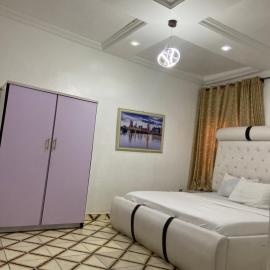 Hollysee Hotel & Suites, hotell i Baruwa