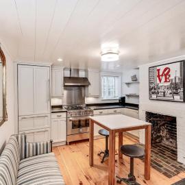 Historic Rittenhouse Townhome A Location with 2Bed