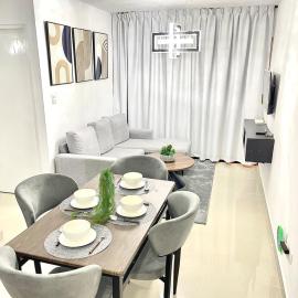 Unique Getaway Near the Airport, hôtel à La Ureña