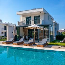 Alfie Luxury villa with private pool