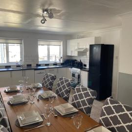 Self-contained large annexe near Stonehenge