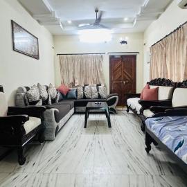 Manavididillu 3BHK VILLA, hotel in Rājahmundry