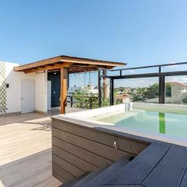 Penthouse con Terraza privada, Jacuzzi y BBQ, Hotel in Mandinga
