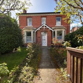 Spacious 5 bed home