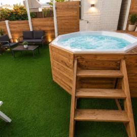 Barak Royal Suites 20 sea view - ג'קוזי בחצר ומרפסות עם נוף לים