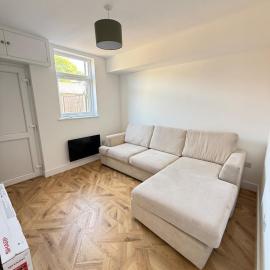 3 Bed House Contractors Welcome Free Parking WiFi