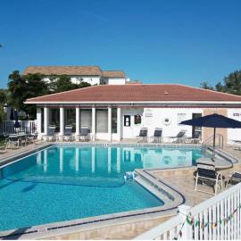 2 bed 2 bath centrally located on Siesta Key