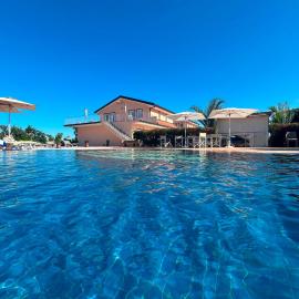 Tenuta Ciuri Country Resort, hotel v destinaci Mascali