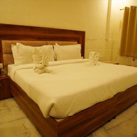 Avisha Ganga Retreat-Near Har Ki Pauri