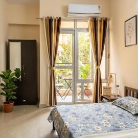 1bedroom in 2bhk Apartment Royal Plaza Golf city