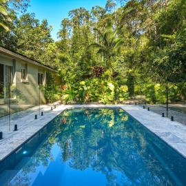 Greentree with Heated Pool & Fireplace, Sleeps 6, hotell sihtkohas Doonan
