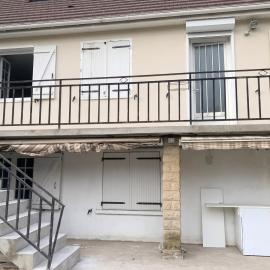 Appartement contemporain à Pierrelaye, 53 m², proche centre-ville, מלון בפיירלה