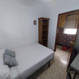 Habitación Mercadona C, hotel a Cantillana