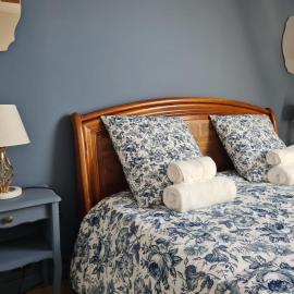 La Dive Ligérienne - Gîte 2 chambres, hotel v destinácii Bourgueil