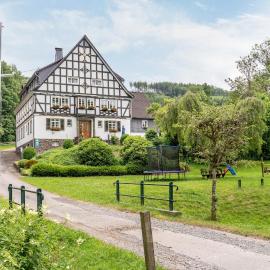 Haus Hermes: Kirchhundem şehrinde bir otel