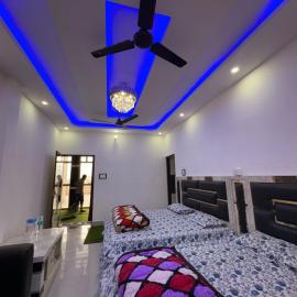 DANGWAL HoTEL, hotel a Srīnagar