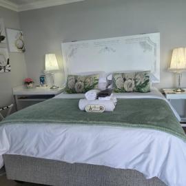 View on 42 - Protea Room - Small cozy room with ocean view